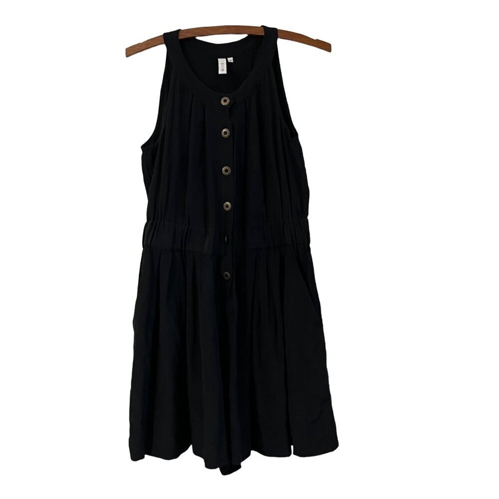 Anthropologie SINE Black Silk
Button Front Sleeveless
Romper Size 4 View 2
